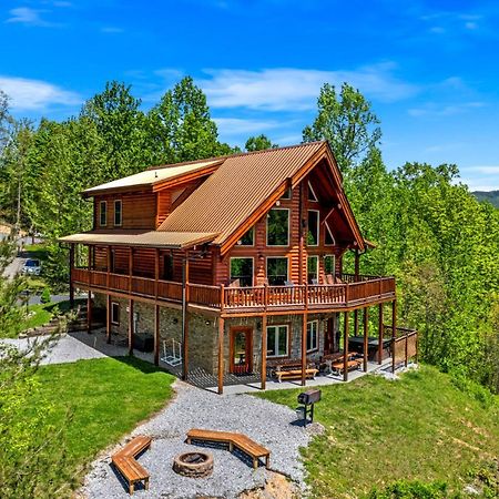 Ridge View Lodge Nature And Mountain View - Hot Tub - Firepit - Yard - Games Gatlinburg Extérieur photo