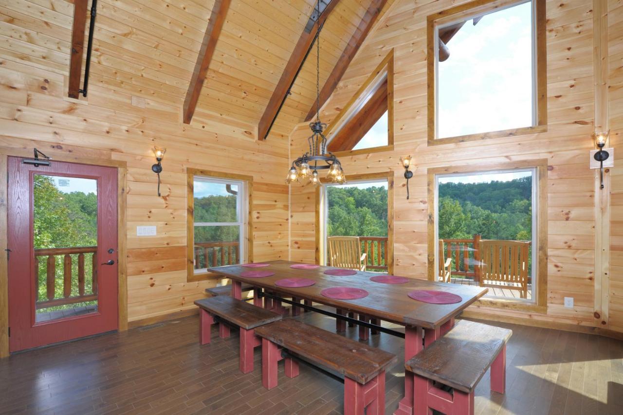 Ridge View Lodge Nature And Mountain View - Hot Tub - Firepit - Yard - Games Gatlinburg Extérieur photo