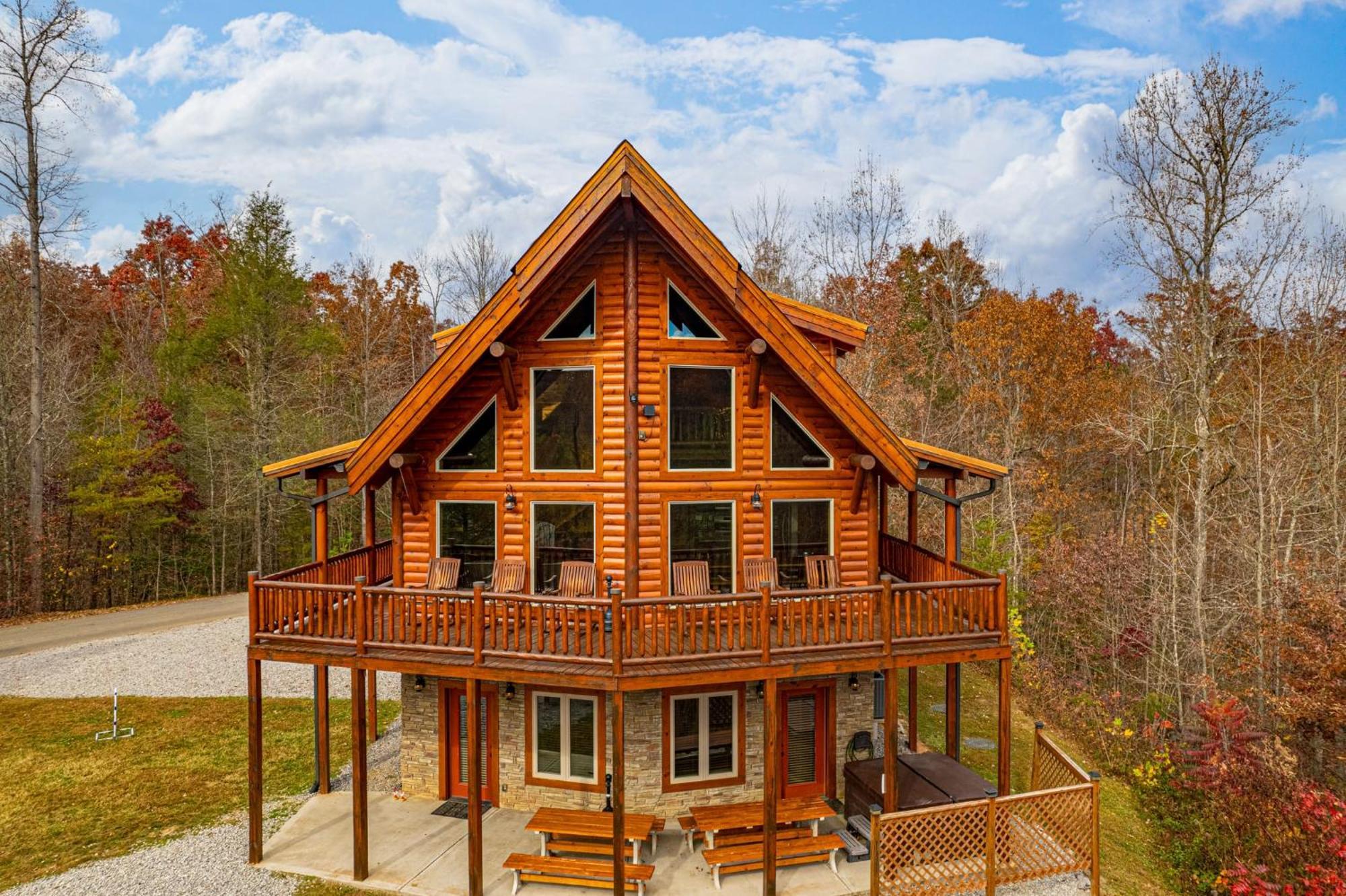 Ridge View Lodge Nature And Mountain View - Hot Tub - Firepit - Yard - Games Gatlinburg Chambre photo